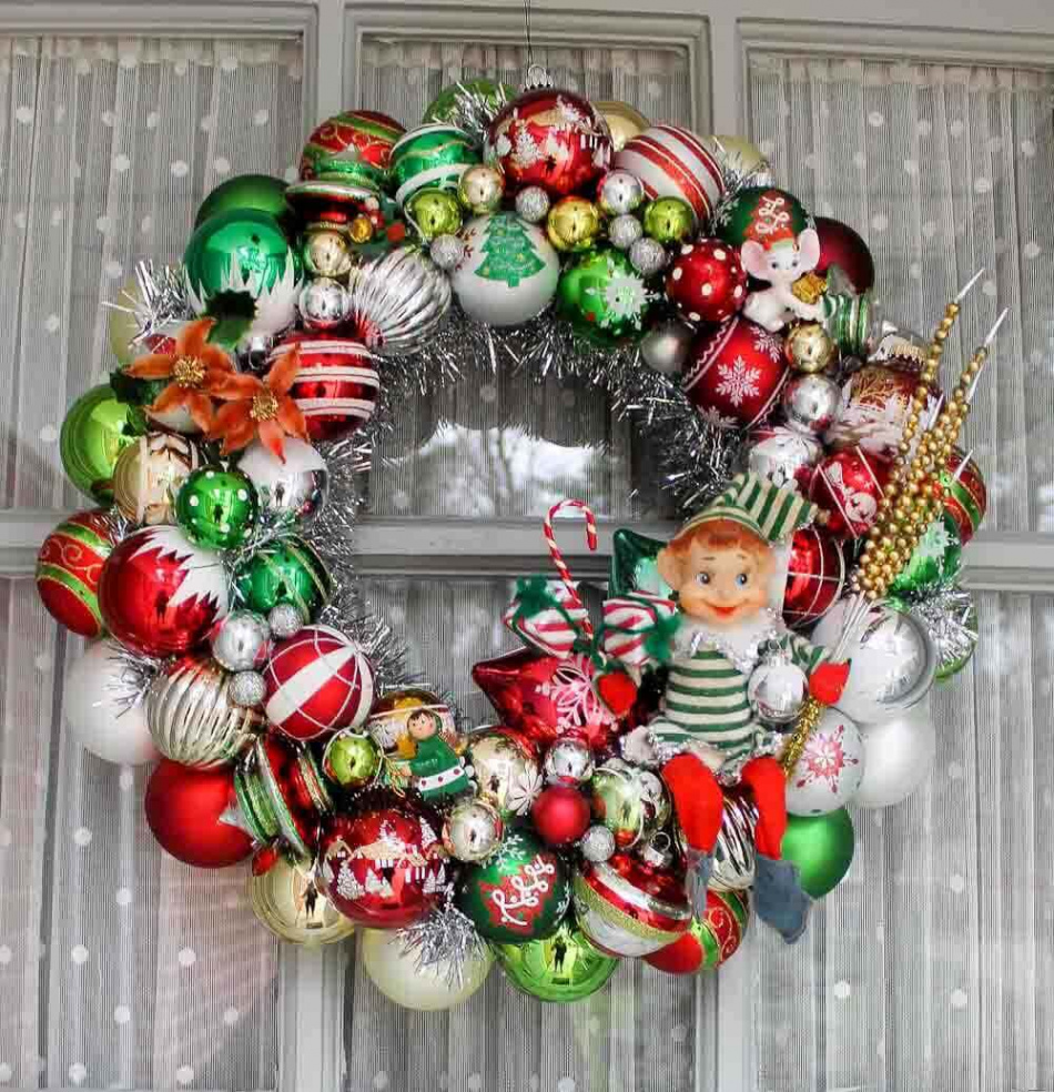Christmas ornament wreaths sparkling with ideas to make your own