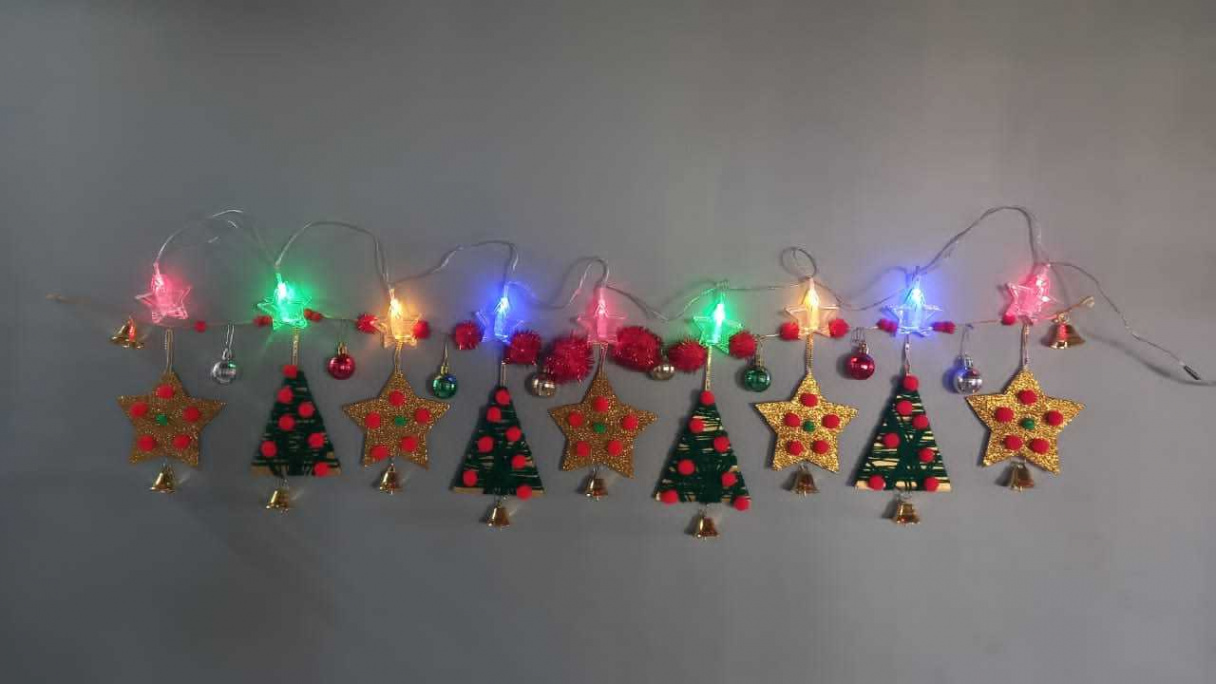 DIY Christmas Decorations Bunting Craft - Activity Single - FeviCreate
