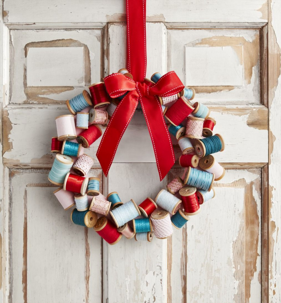 Easy DIY Christmas Crafts for Adults to Make in