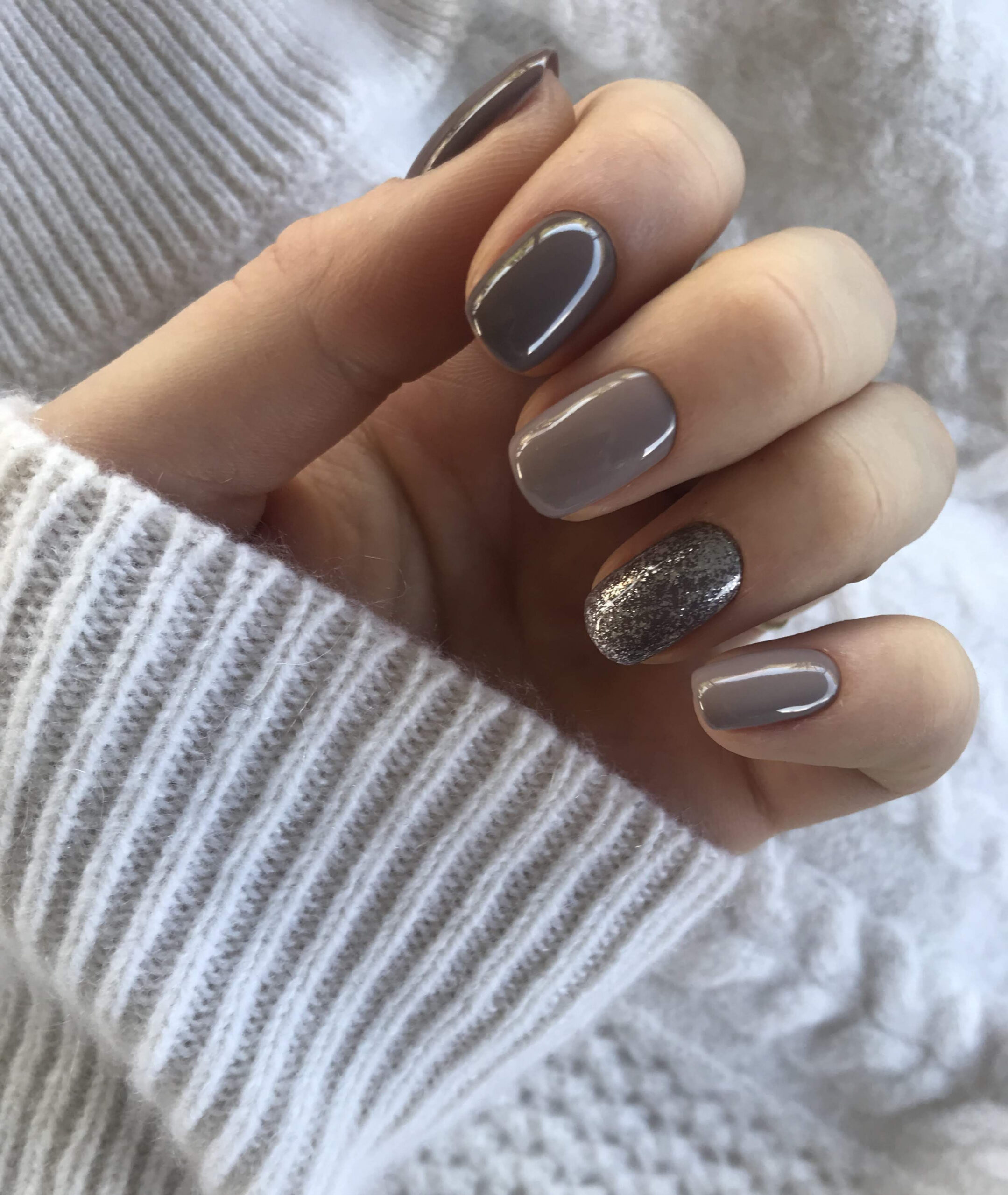 Holiday nails  Neutral nails, Holiday nails glitter, Simple nails