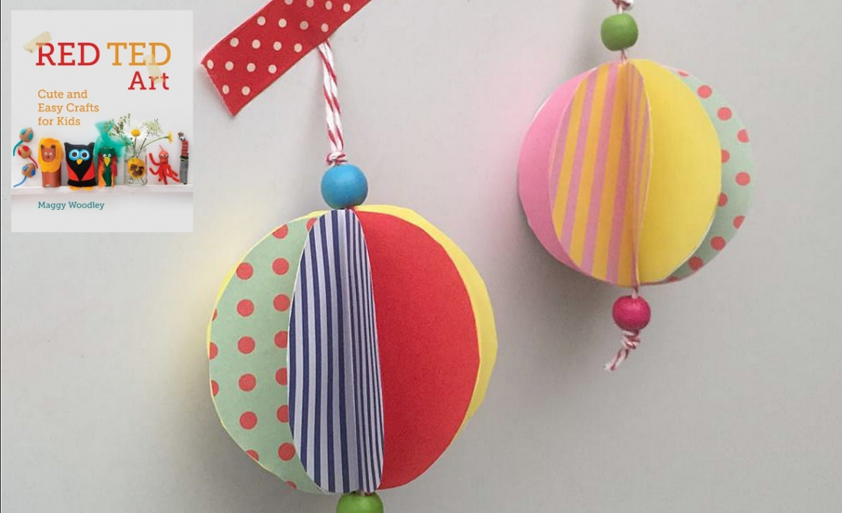 Kids Get Crafty - Christmas Baubles - Red Ted Art - Kids Crafts