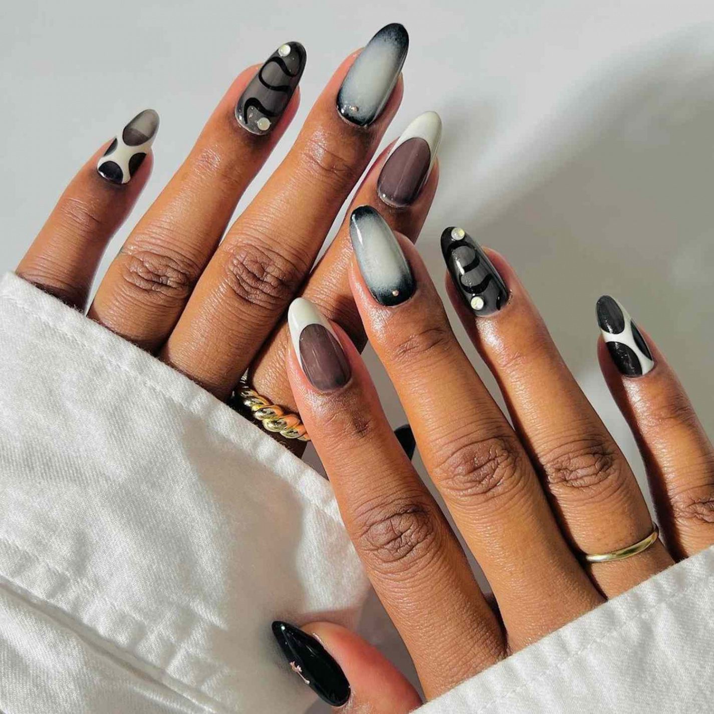 October Nail Ideas for a Moody, Autumnal Manicure