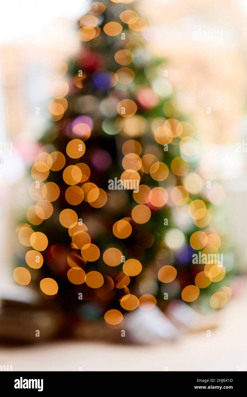 Out of focus christmas tree hi-res stock photography and images