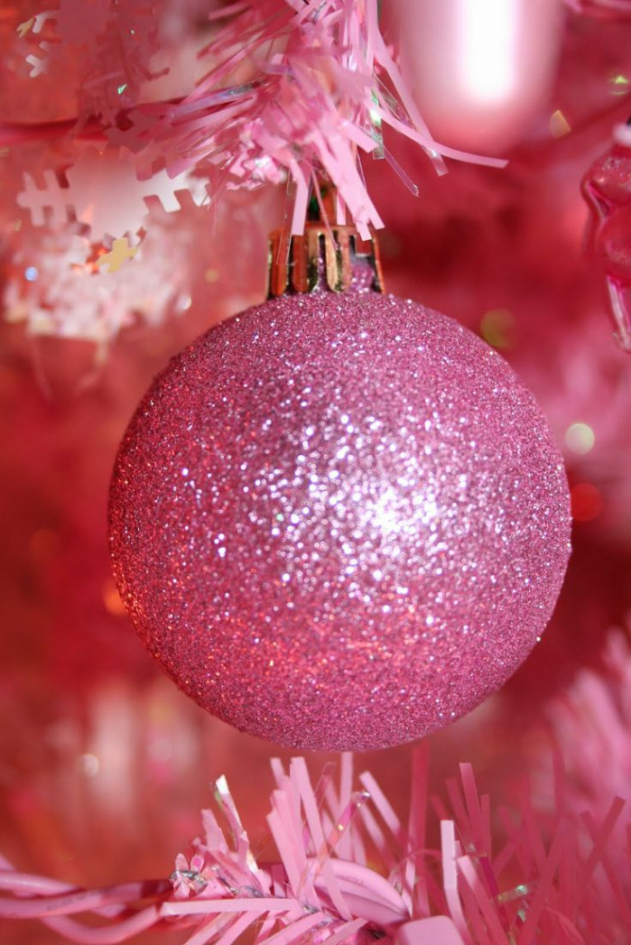 Pink+Lights+for+Christmas+Tree  Think Pretty n Pink!: Pink