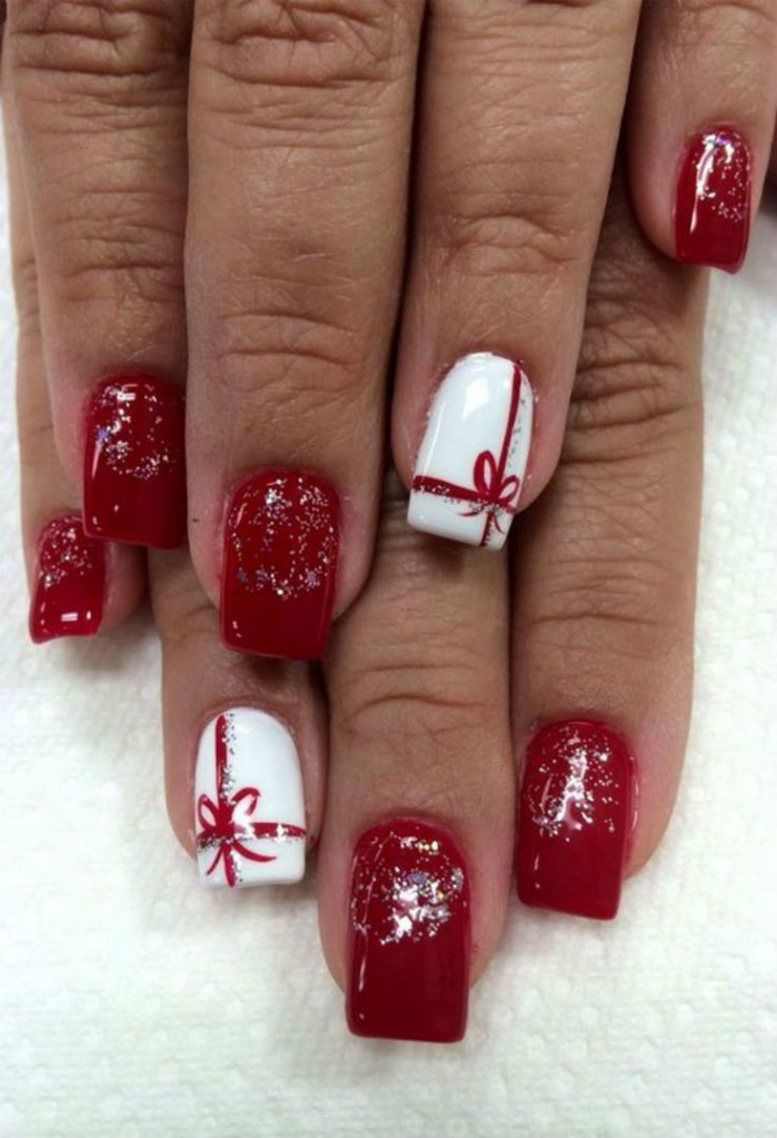 Pretty Christmas Red Nail Designs For The Big Holiday - Women