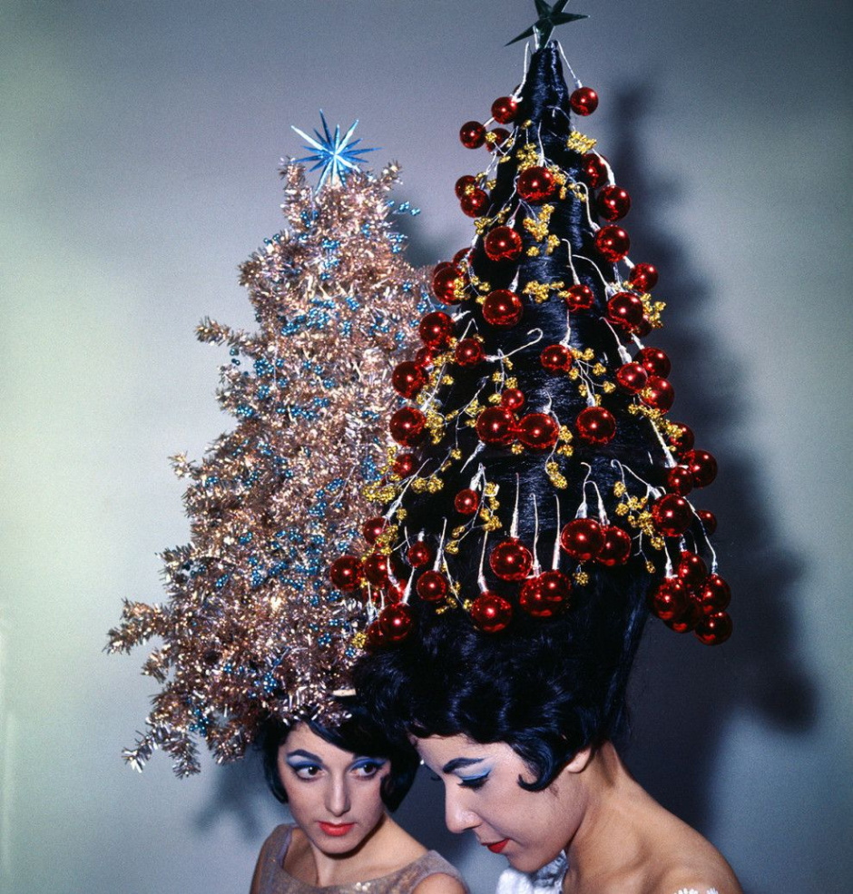 Retro Christmas Hairstyles: Adorned with Tinsel and Ornaments in