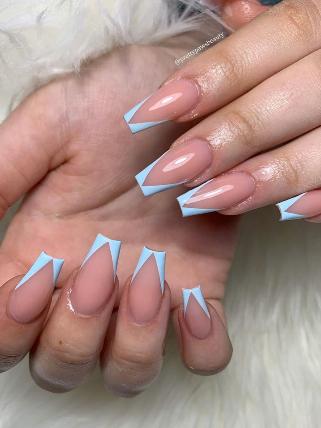 Stunning V French Tip Nails for   Cute Manicure  French