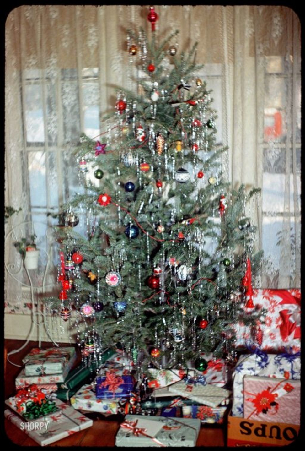 Totally Beautiful Vintage Christmas Tree Decoration Ideas
