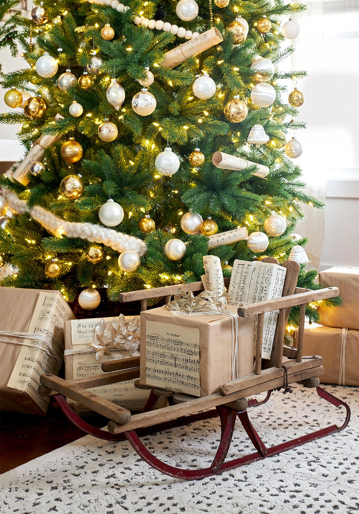 Vintage Christmas Decorating Ideas That Give Us the Holiday Feels
